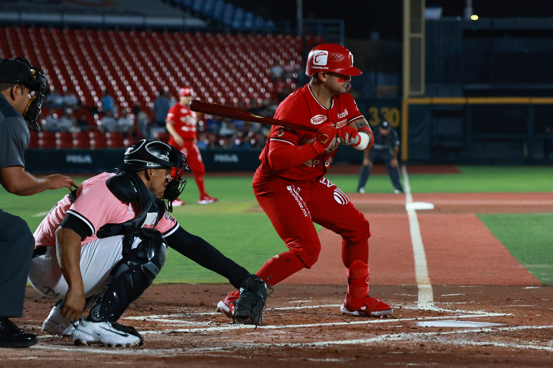 MARIACHIS GANA EL SEGUNDO JUEGO DE LA SERIE