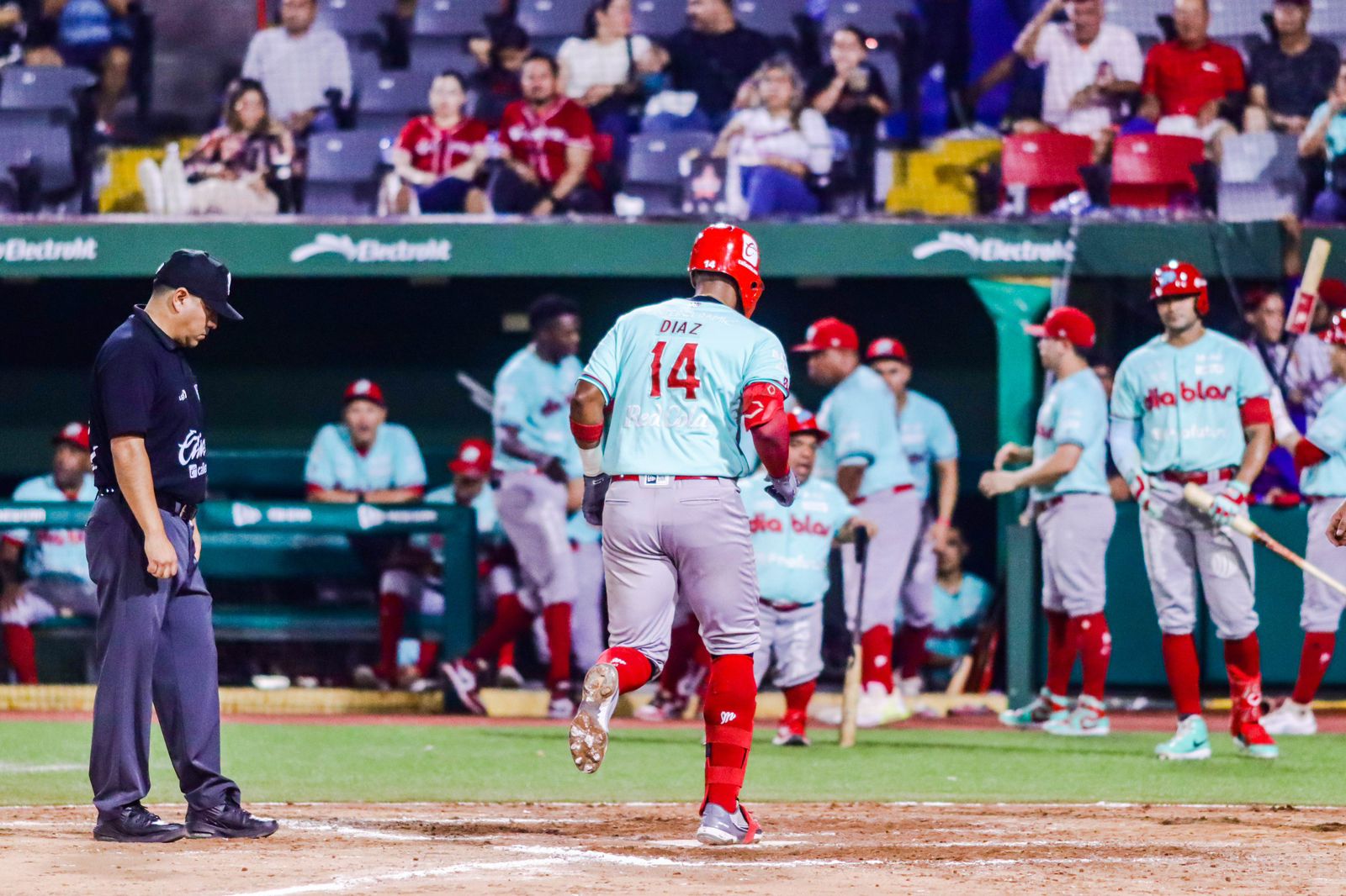 EL ÁGUILA CORTA RACHA DE DIABLOS AL GANAR EL ÚLTIMO DE LA SERIE