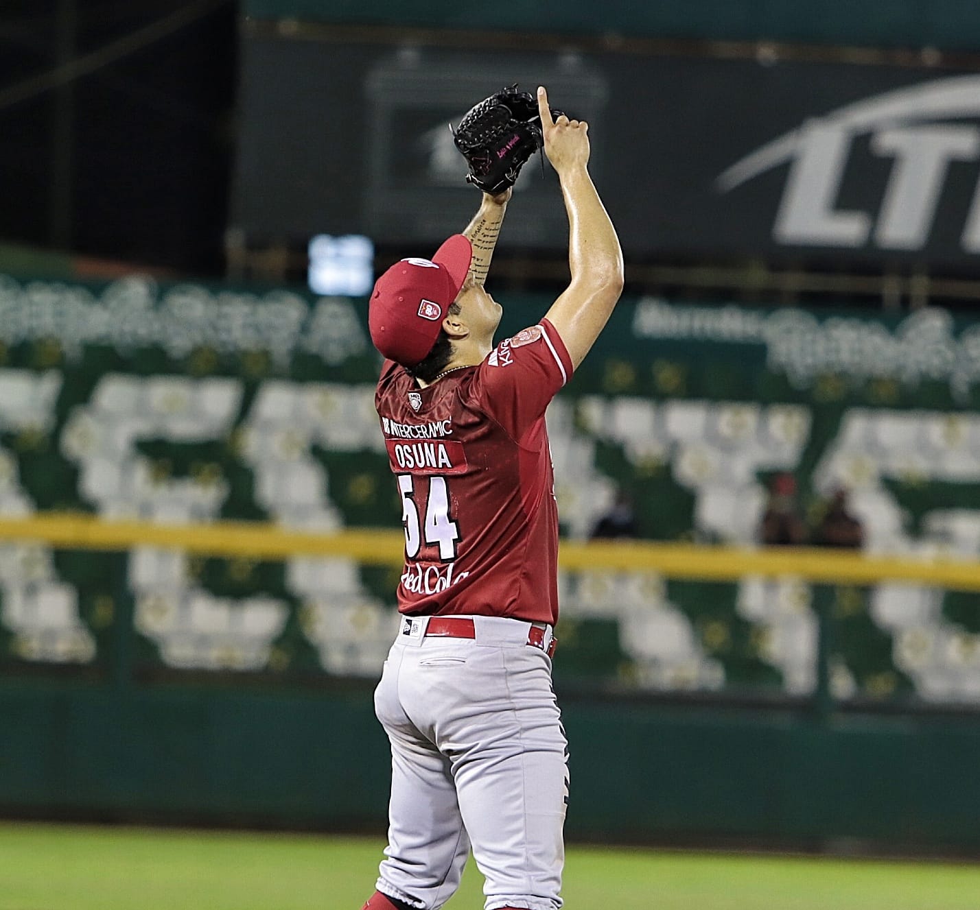 ARTURO LÓPEZ BRILLÓ EN LA LOMA Y EL MÉXICO VOLVIÓ A BLANQUEAR A TIGRES, AHORA 3-0, PARA PONERSE A UNA VICTORIA DE LLEVARSE LA SERIE.