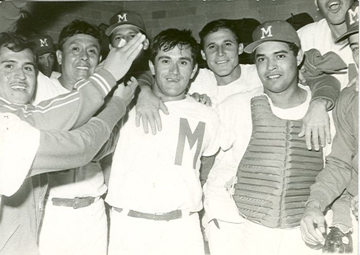 HACE 52 AÑOS LOS YANKEES SE ENFRENTARON A LOS DIABLOS ROJOS