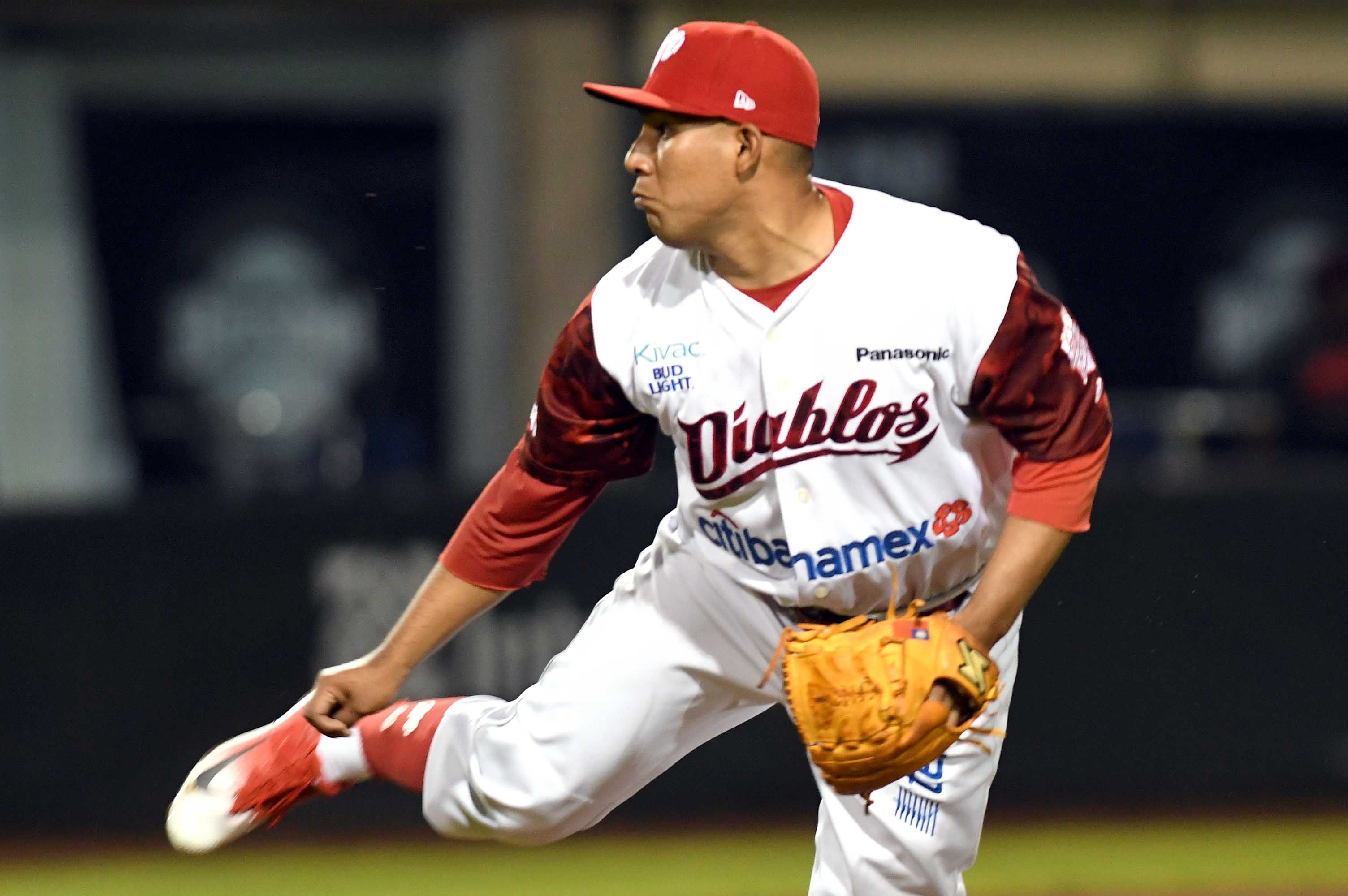 Gran regreso ofensivo y buen relevo de Anguamea ponen a Yaquis 2-1 al frente de la Serie Final LMP