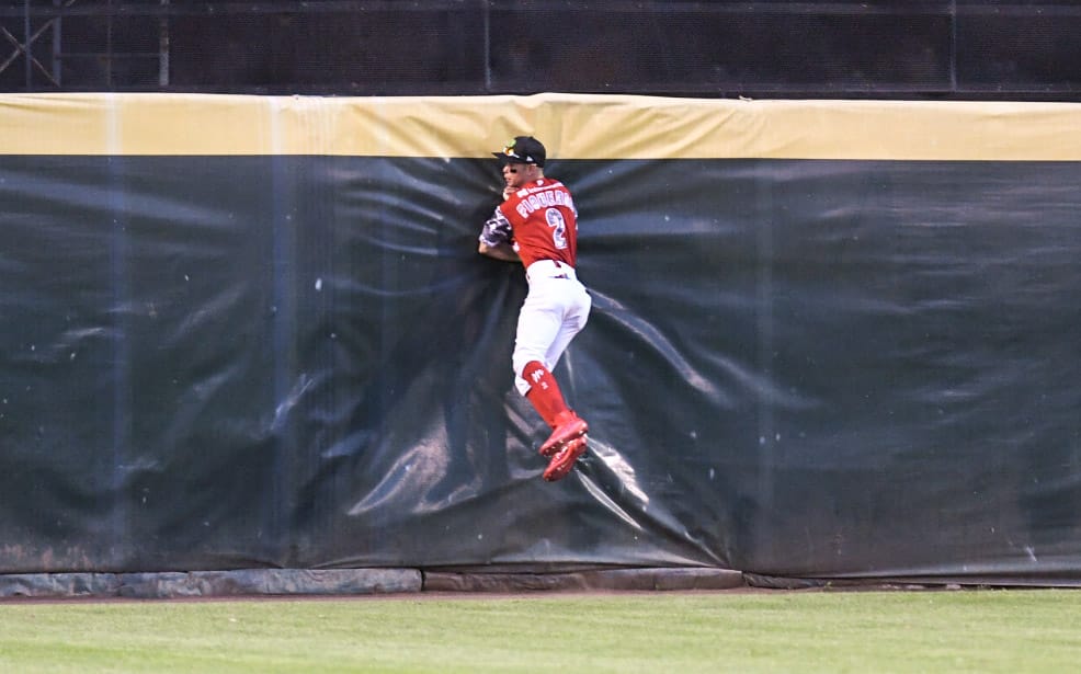 LOS LEONES SE LLEVARON LA DOBLE CARTELERA 