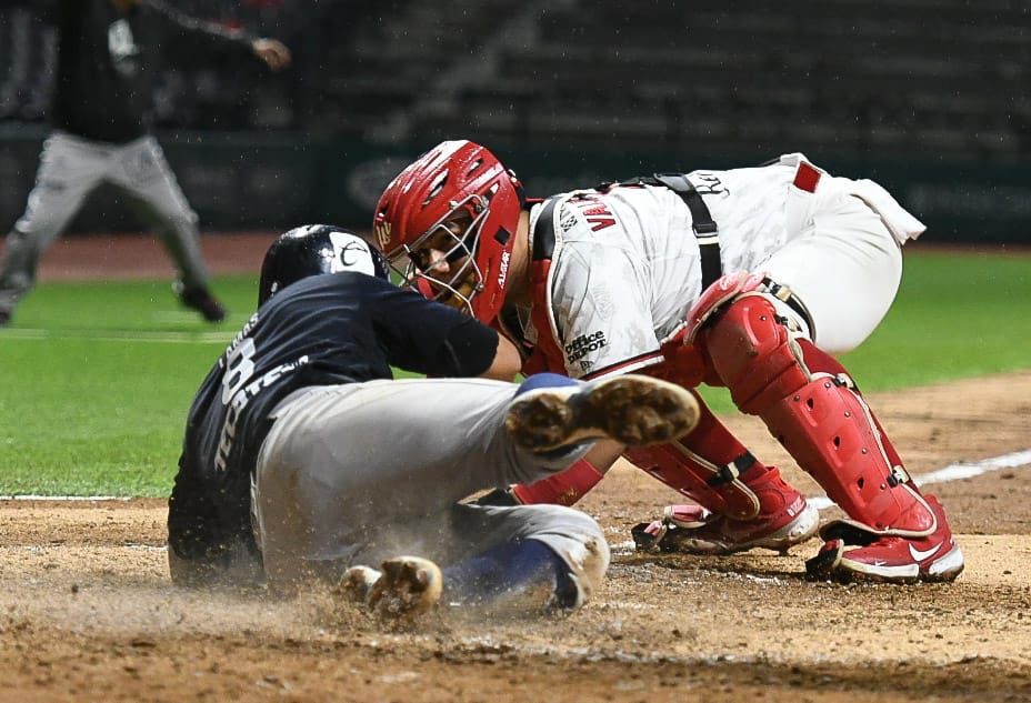 Bravos gana el primer choque de la serie