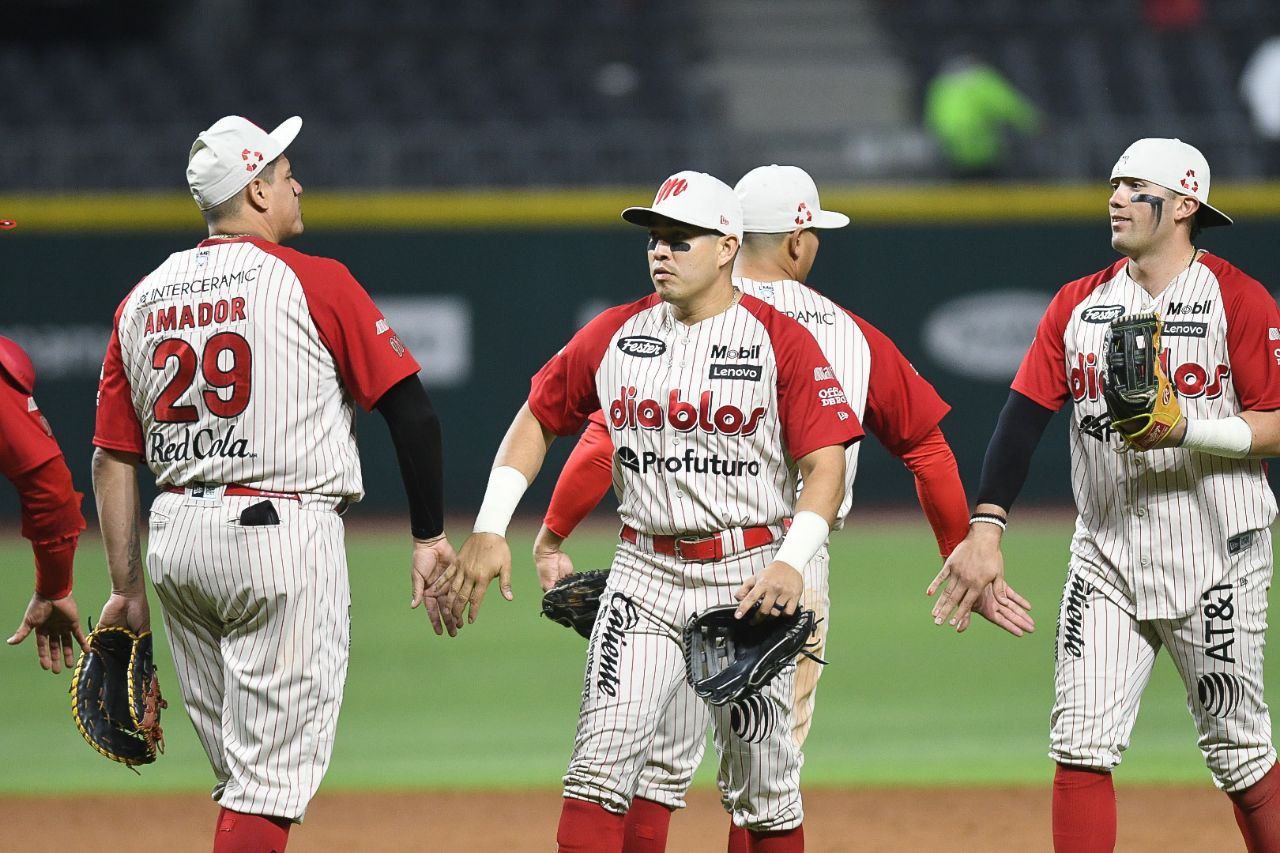 DIABLOS VIENE DE ATRÁS Y GANA EL PRIMERO CONTRA TECOLOTES