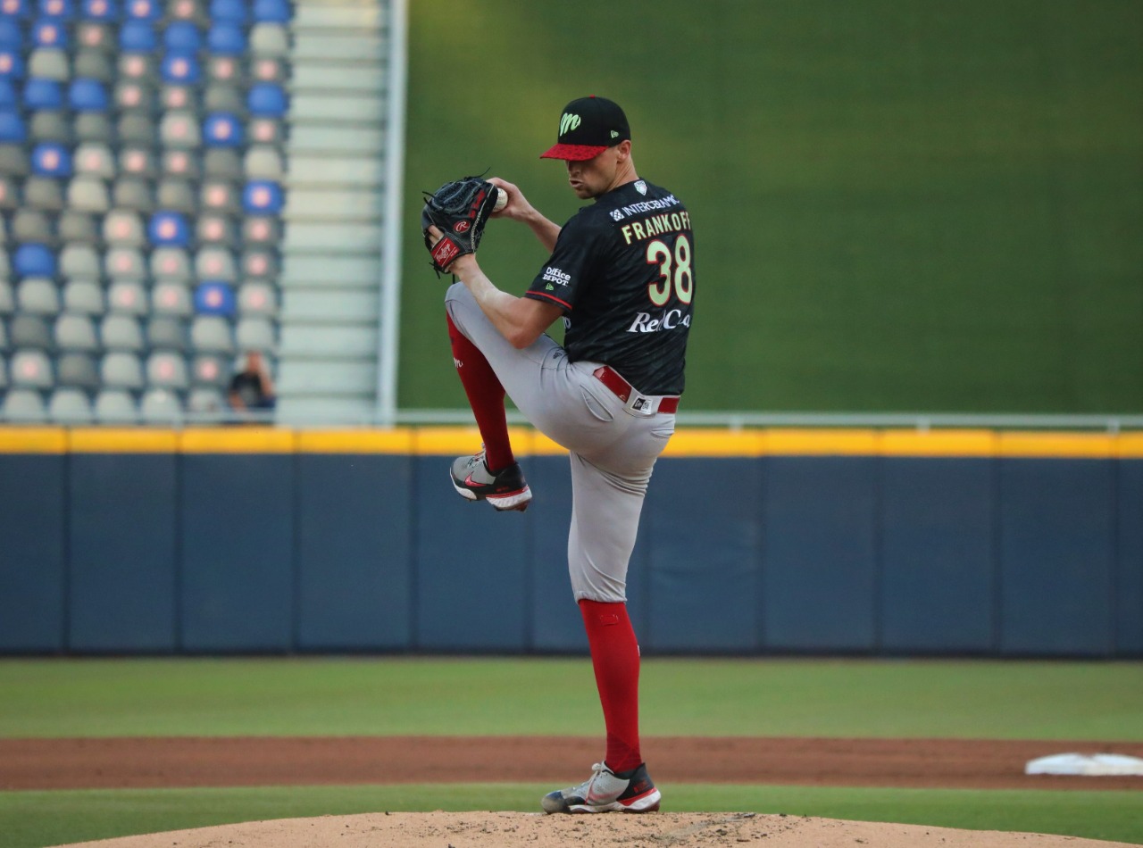 SULTANES SE ADELANTÓ EN LA SERIE