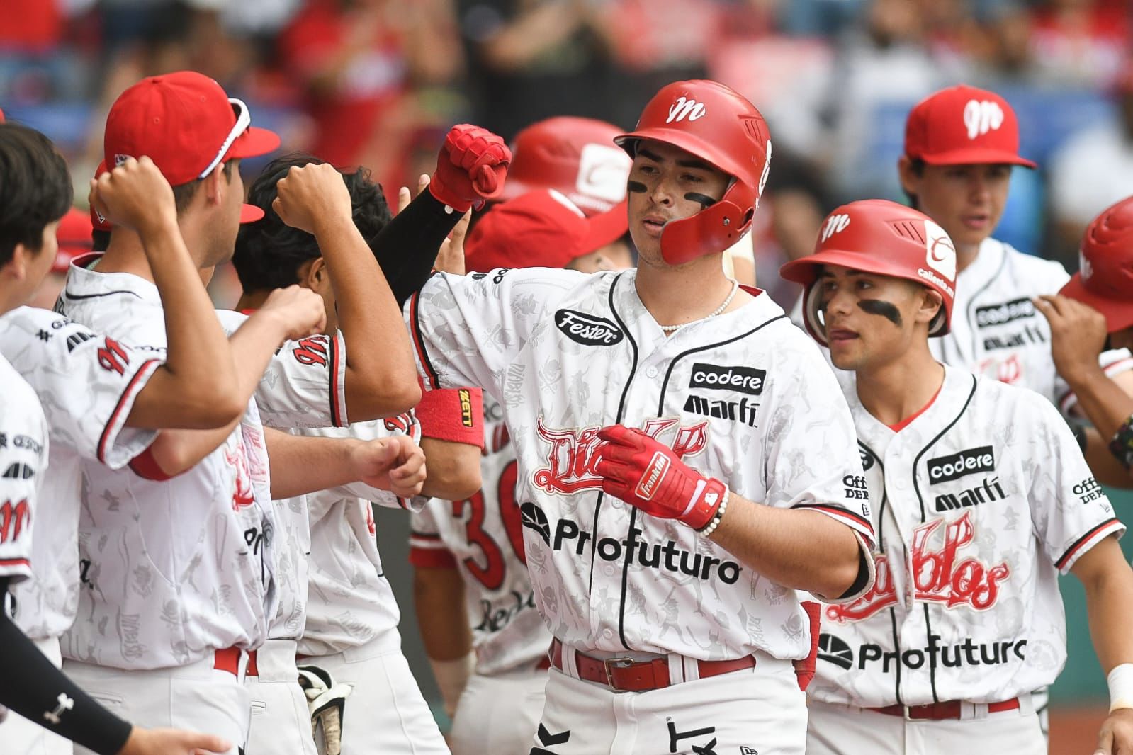 Diablos cierra temporada LIM con sexta victoria al hilo