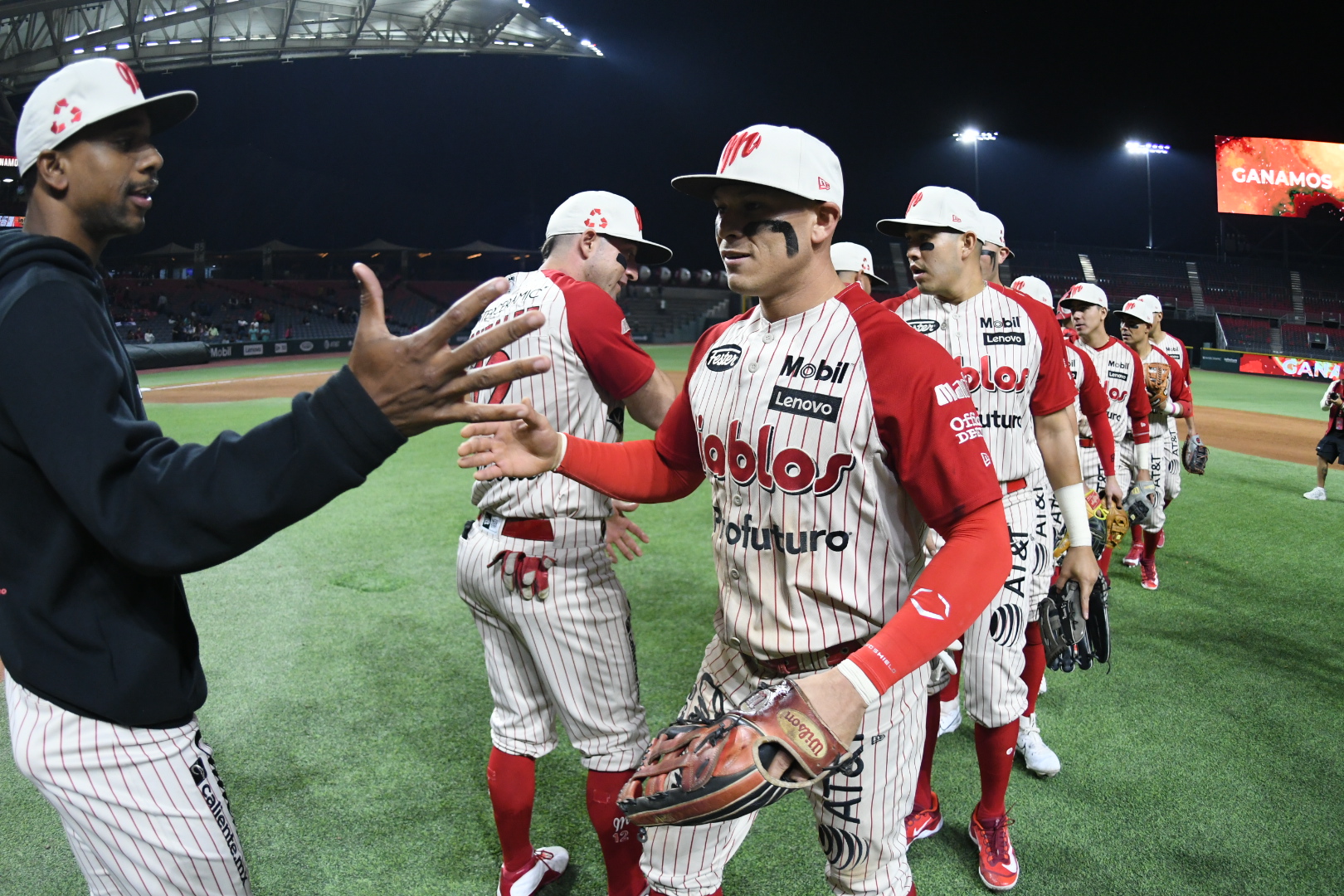 Jesús Fabela batea el ciclo y Diablos vence a Tecolotes
