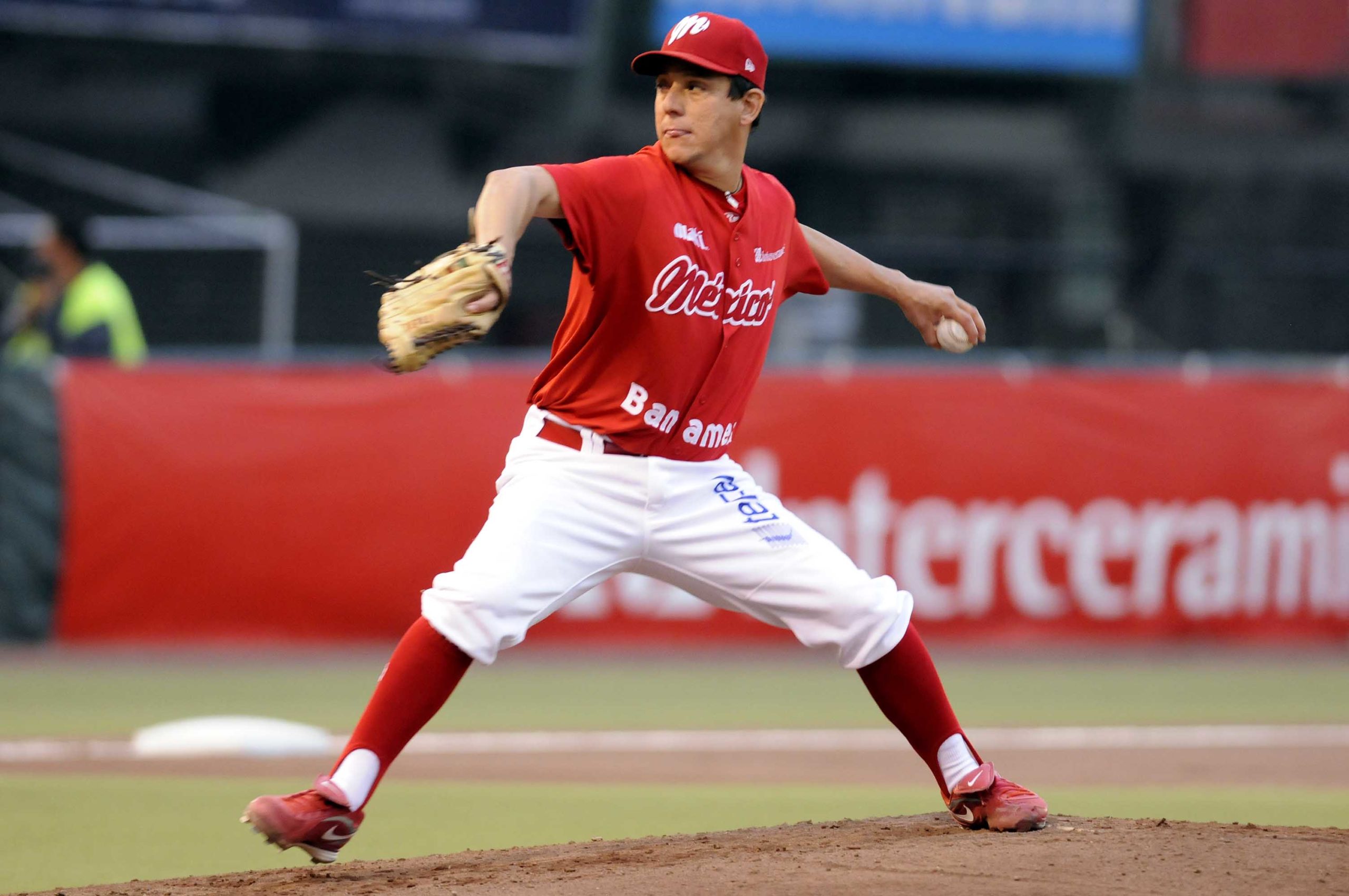 ROBERTO RAMÍREZ: LO QUE MÁS EXTRAÑO DE JUGAR, ES A LA GRAN AFICIÓN ESCARLATA