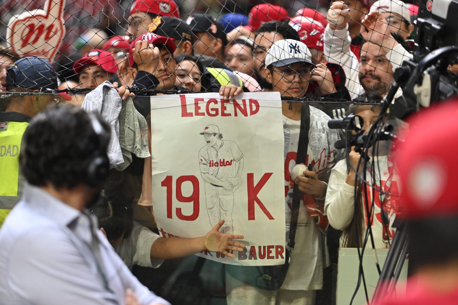 DIABLOS LLEGA A 50 TRIUNFOS Y TREVOR BAUER TIENE MARCA DE 10-0