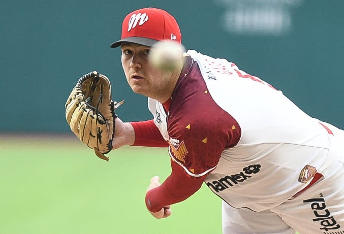 BUEN DUELO EL 1RO DE LA SERIE ENTRE LEONES VS DIABLOS ROJOS