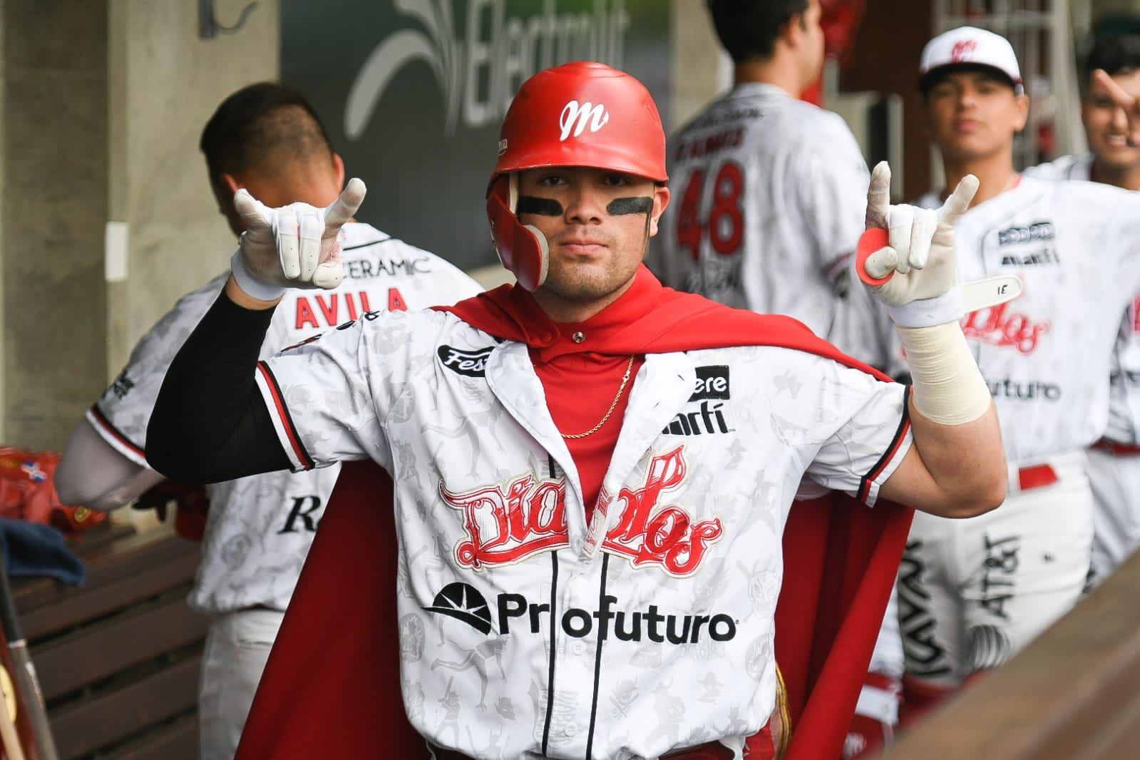 LOS DIABLOS ROJOS EN LA LIGA DEL PACÍFICO (6 DE NOVIEMBRE)