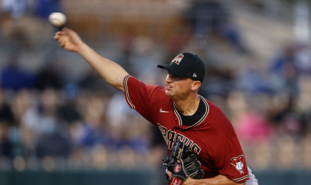 PITCHER SETH FRANKOFF LLEGA A LOS DIABLOS ROJOS