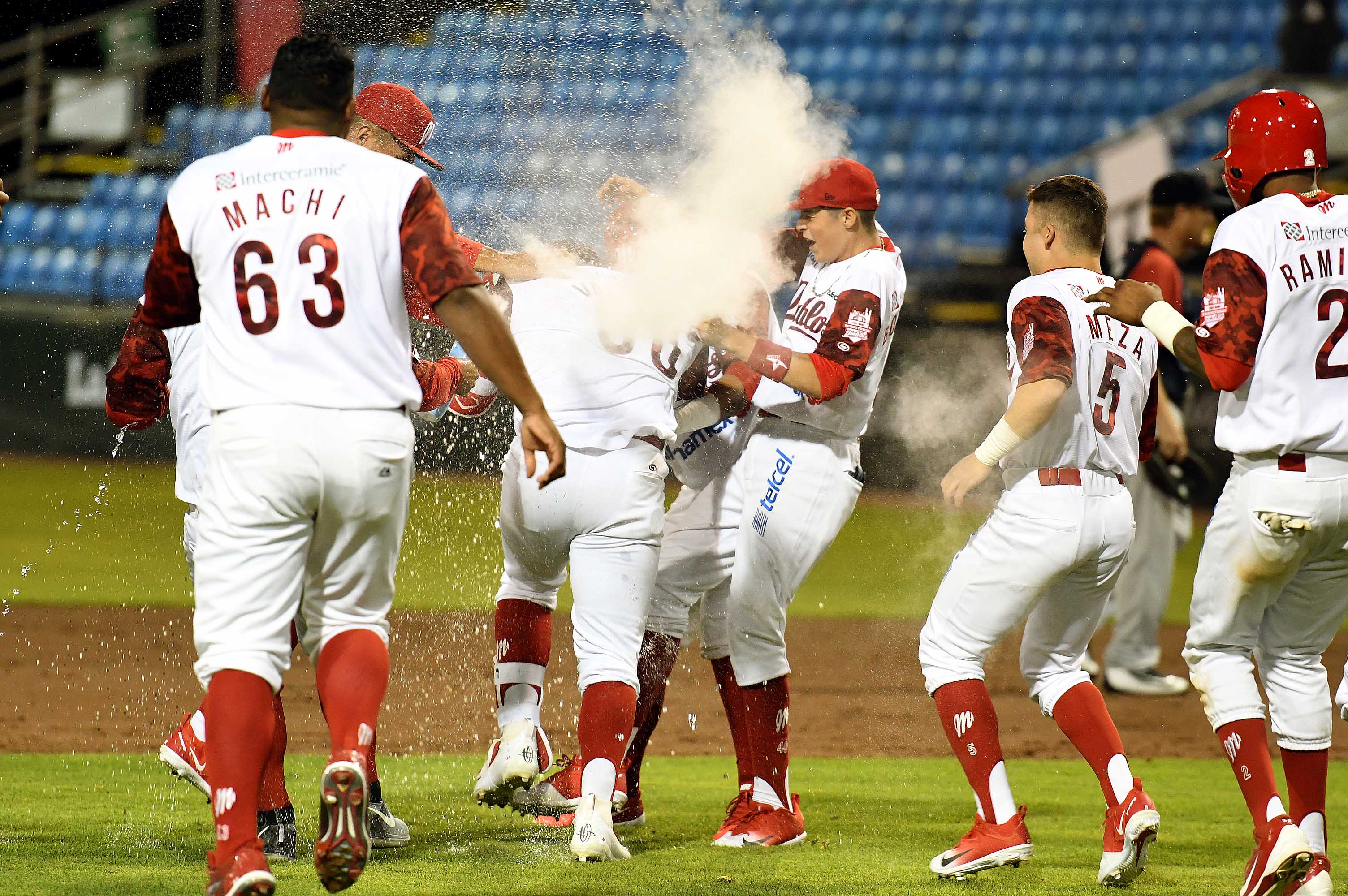 ¡¡A LA DIABLA!! EL MÉXICO VIENE DE ATRÁS Y GANA 9-8 A LEÓN