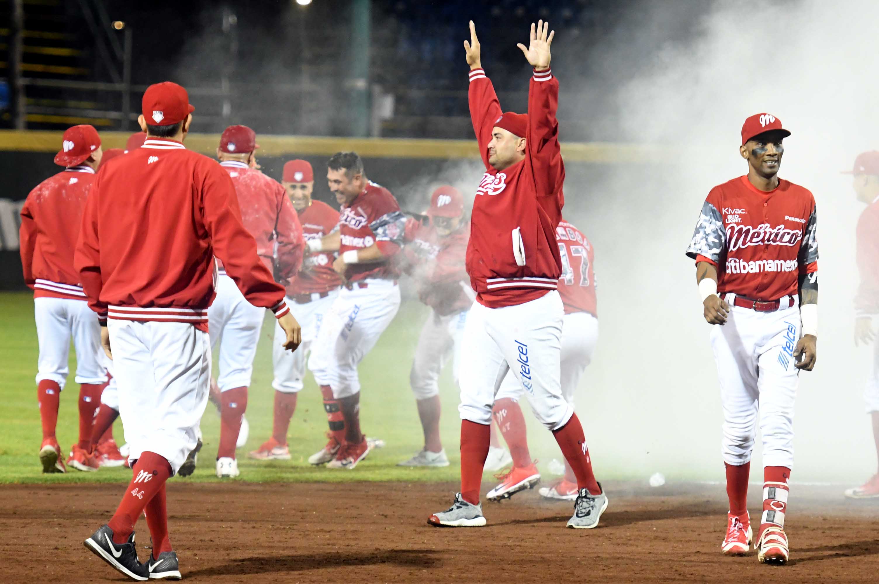 A LA DIABLA! EN 16 ENTRADAS GANÓ EL MÉXICO 5-4 A CAMPECHE