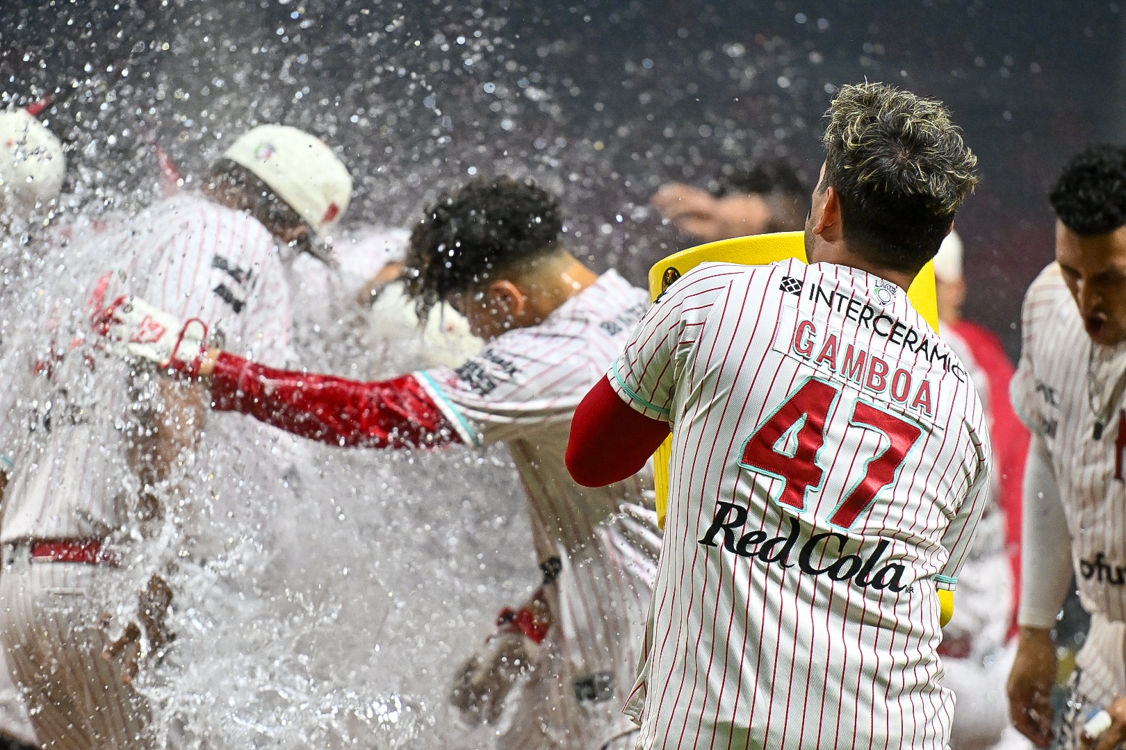 POR SEGUNDA NOCHE AL HILO, DIABLOS DEJA EN EL TERRENO A CONSPIRADORES