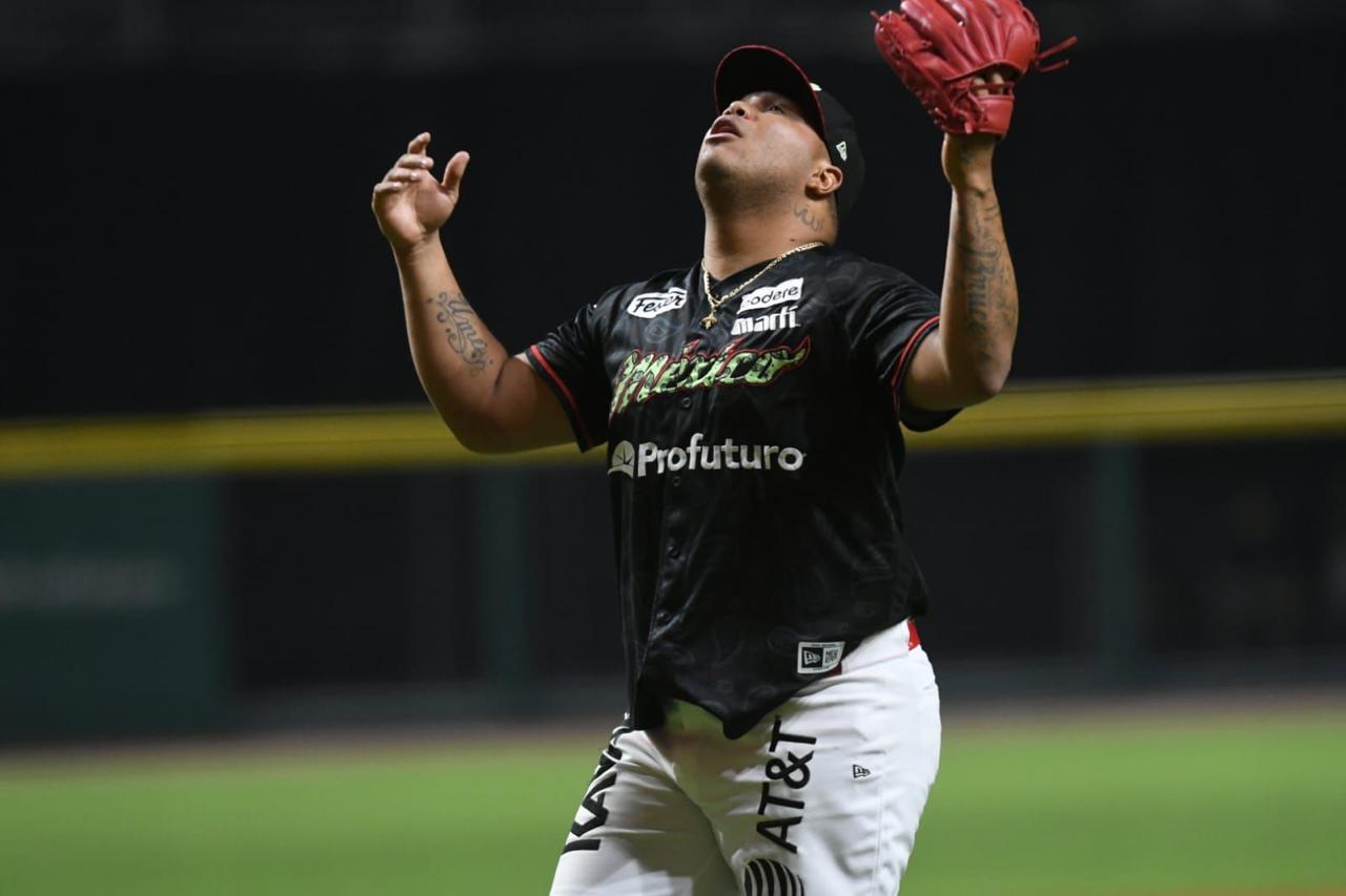 CON OTRA GRAN NOCHE OFENSIVA, DIABLOS BARRE A SARAPEROS