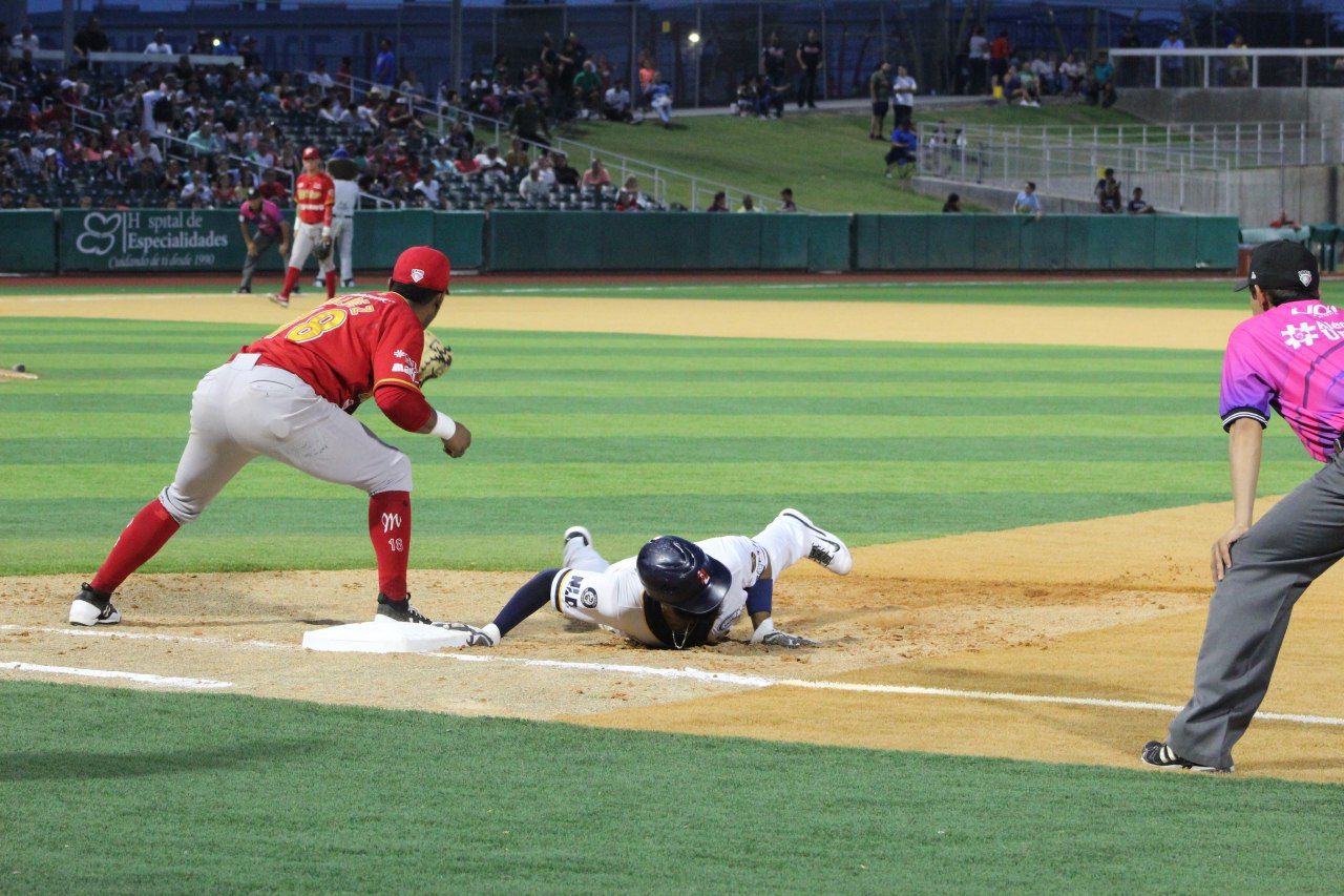EL 2DO JUEGO DE LA SERIE DIABLOS VS TECOLOTES SE JUGÓ DEL OTRO LADO DE LA FRONTERA
