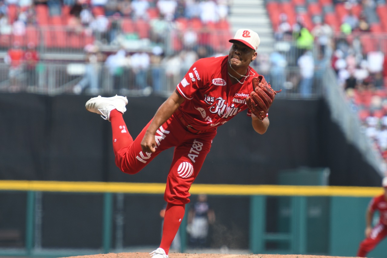 DIABLOS CIERRA LISTA DE EXTRANJEROS