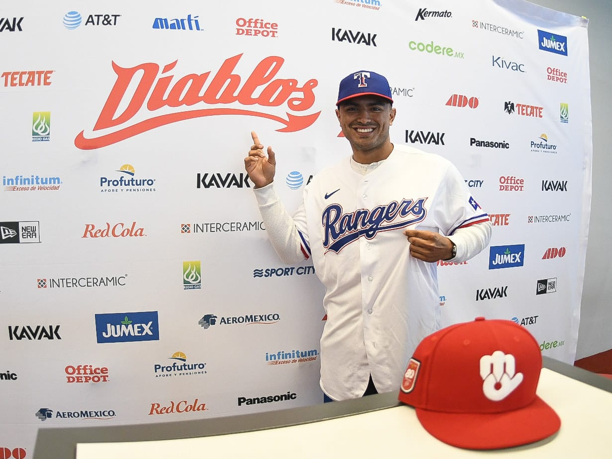 MIGUEL OJEDA JR FIRMA CON LOS TEXAS RANGERS