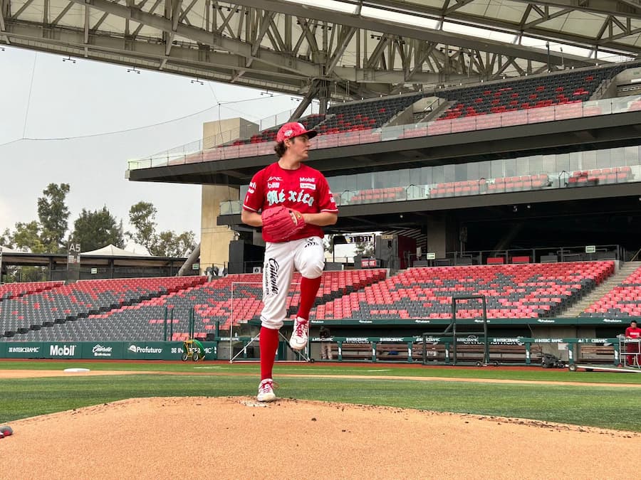 *Trevor Bauer hace Live-BP y está listo para lanzar en los playoffs*
