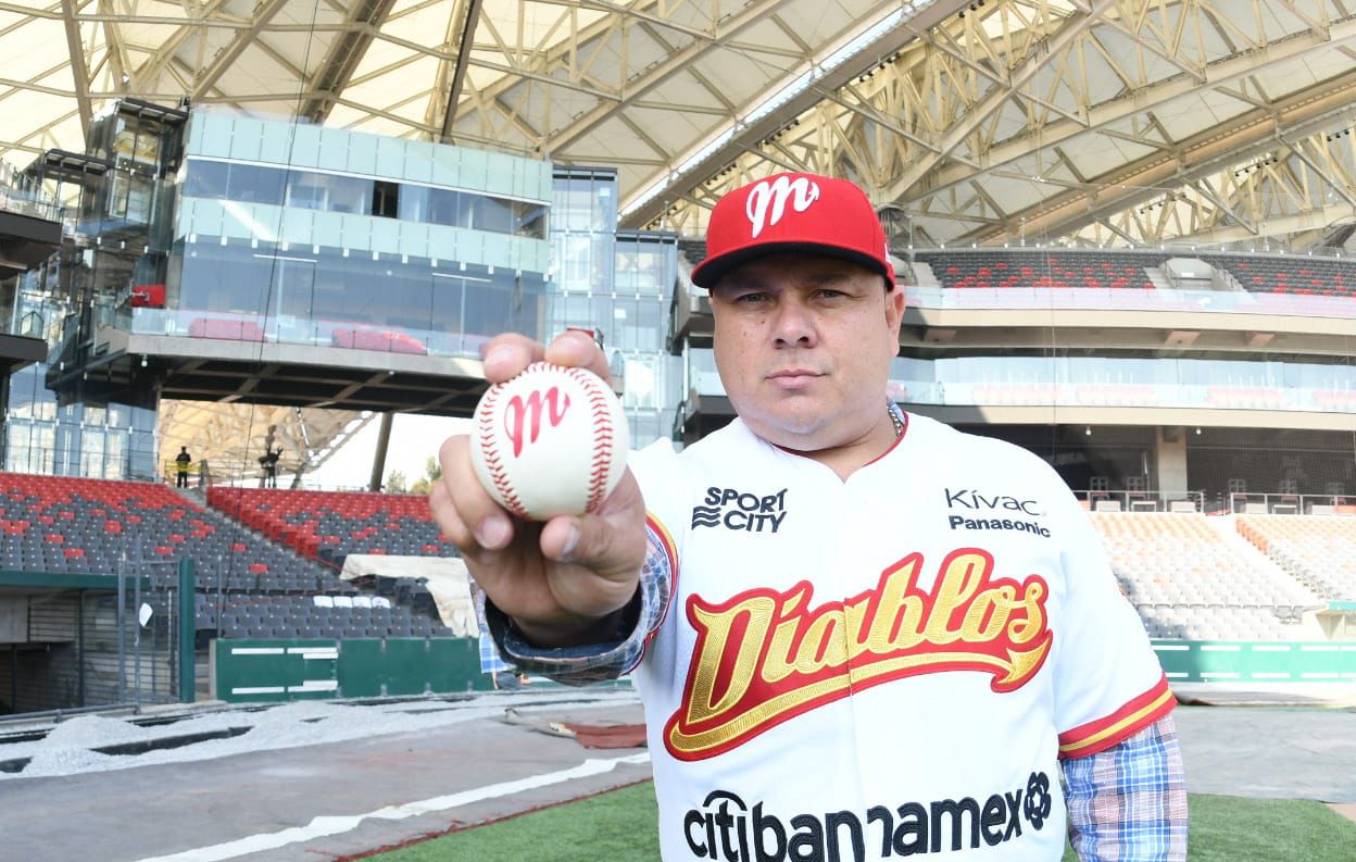SERGIO GASTÉLUM COMPROMETIDO   CON EL CLUB, CON LA AFICIÓN   Y VA POR LA MISIÓN 17