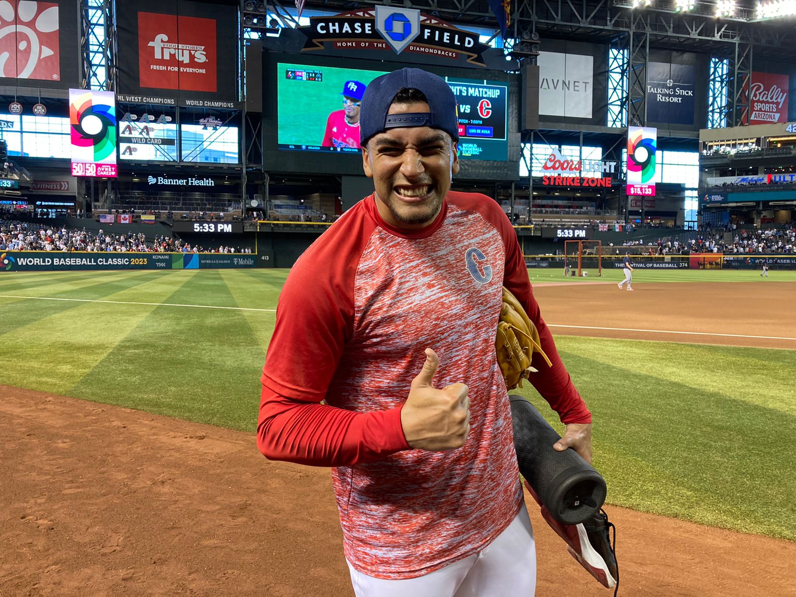 DESPUÉS DE ESTAR EN EL CLÁSICO MUNDIAL, WILLIAM CUEVAS LISTO PARA UN GRAN 2023 CON DIABLOS