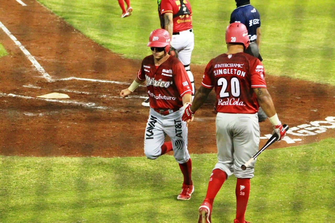 DIABLOS ROJOS EL REY JUGANDO EN GIRA