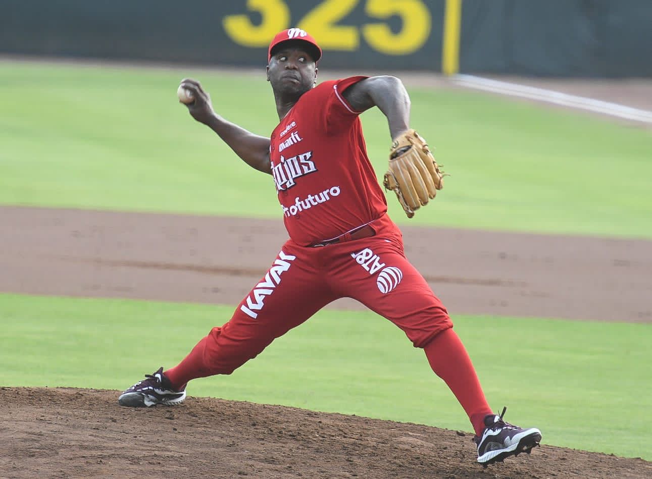 “Debemos de mantener la intensidad hasta que caiga el out 27”: Henry Sosa, abridor Juego 3