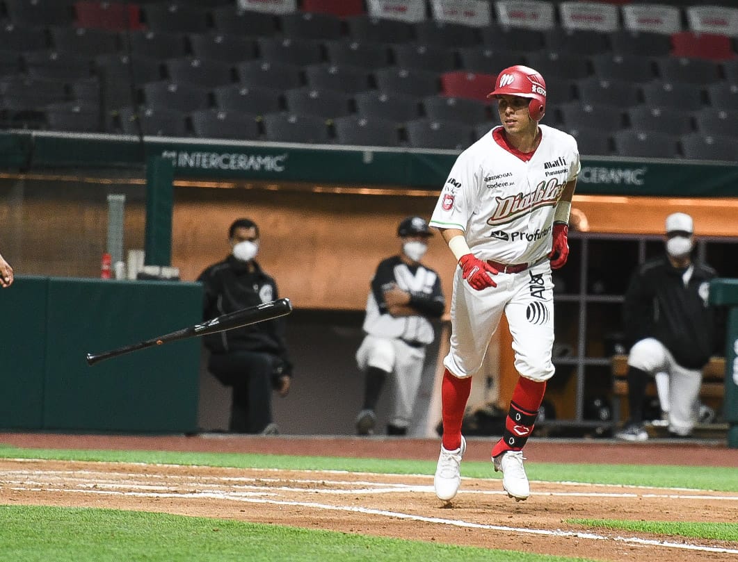 EL EQUIPO NELSON BARRERA VIENE DE ATRÁS  Y SE QUEDA CON EL JUEGO Y SERIE