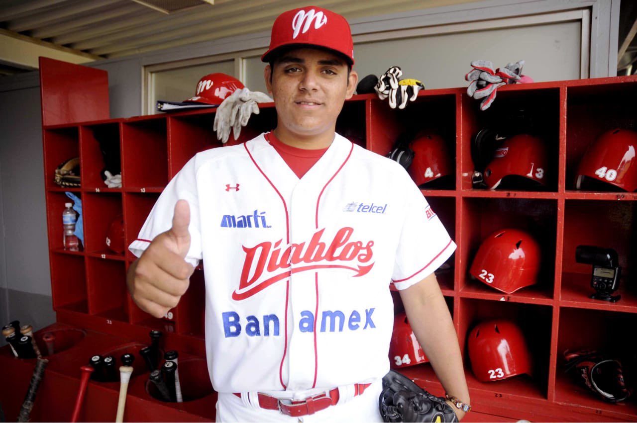 EL LANZADOR LIGAMAYORISTA ROBERTO OSUNA  SE UNIRÁ A LA COPA JUNTOS POR MÉXICO