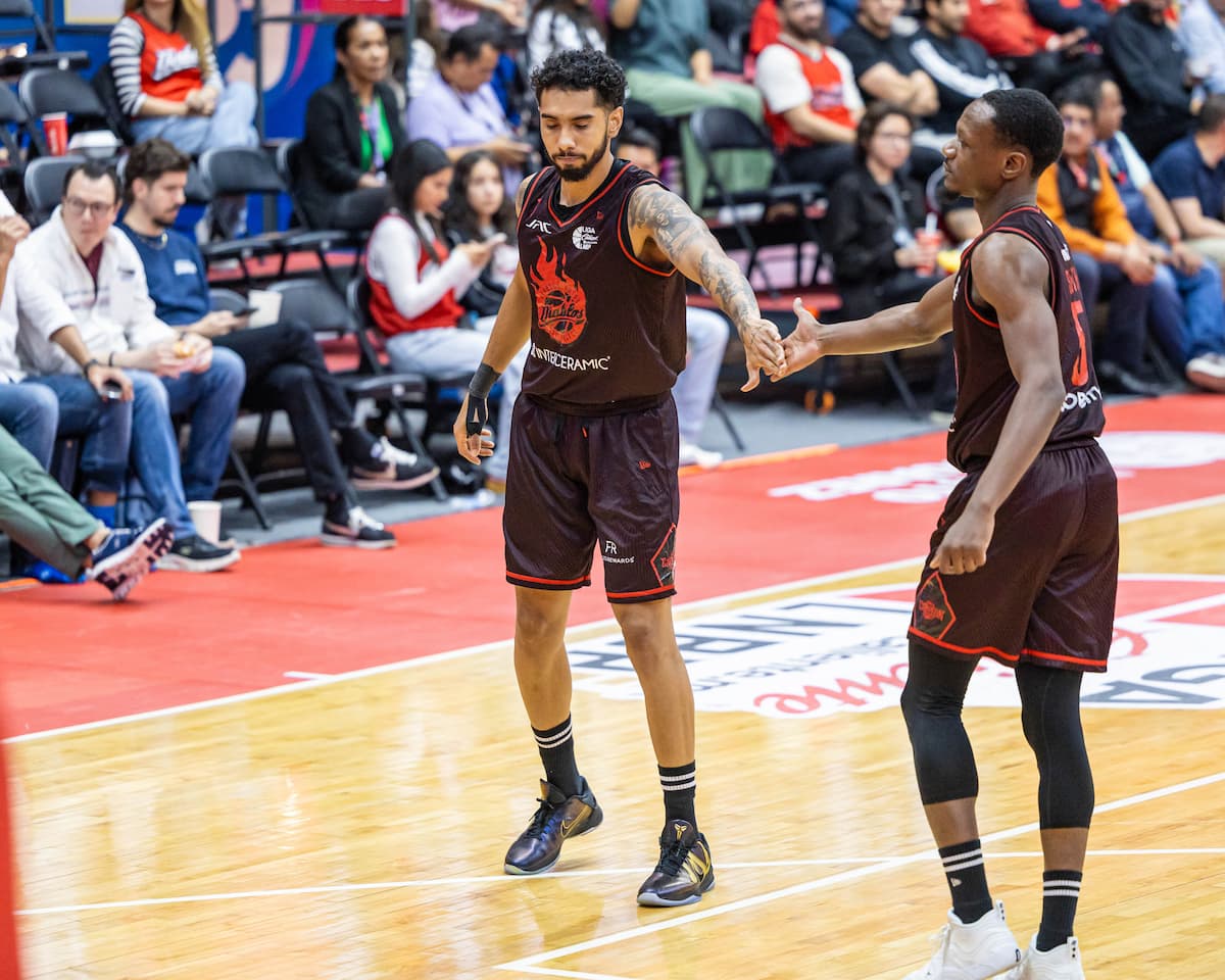 DIABLOS MANTIENE INVICTO EN CASA CON RÉCORD DE PUNTOS