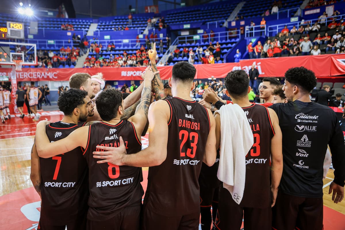 DIABLOS CON INICIO PERFECTO CON VICTORIA DOMINICAL SOBRE CANCÚN