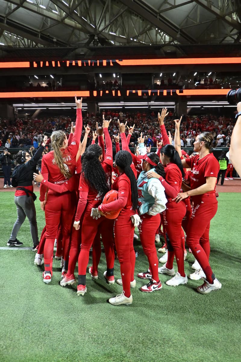 DIABLOS ROJOS REGRESA A LA SERIE DE LA REINA AL GANAR ‘A LA DIABLA’ EL JUEGO 3