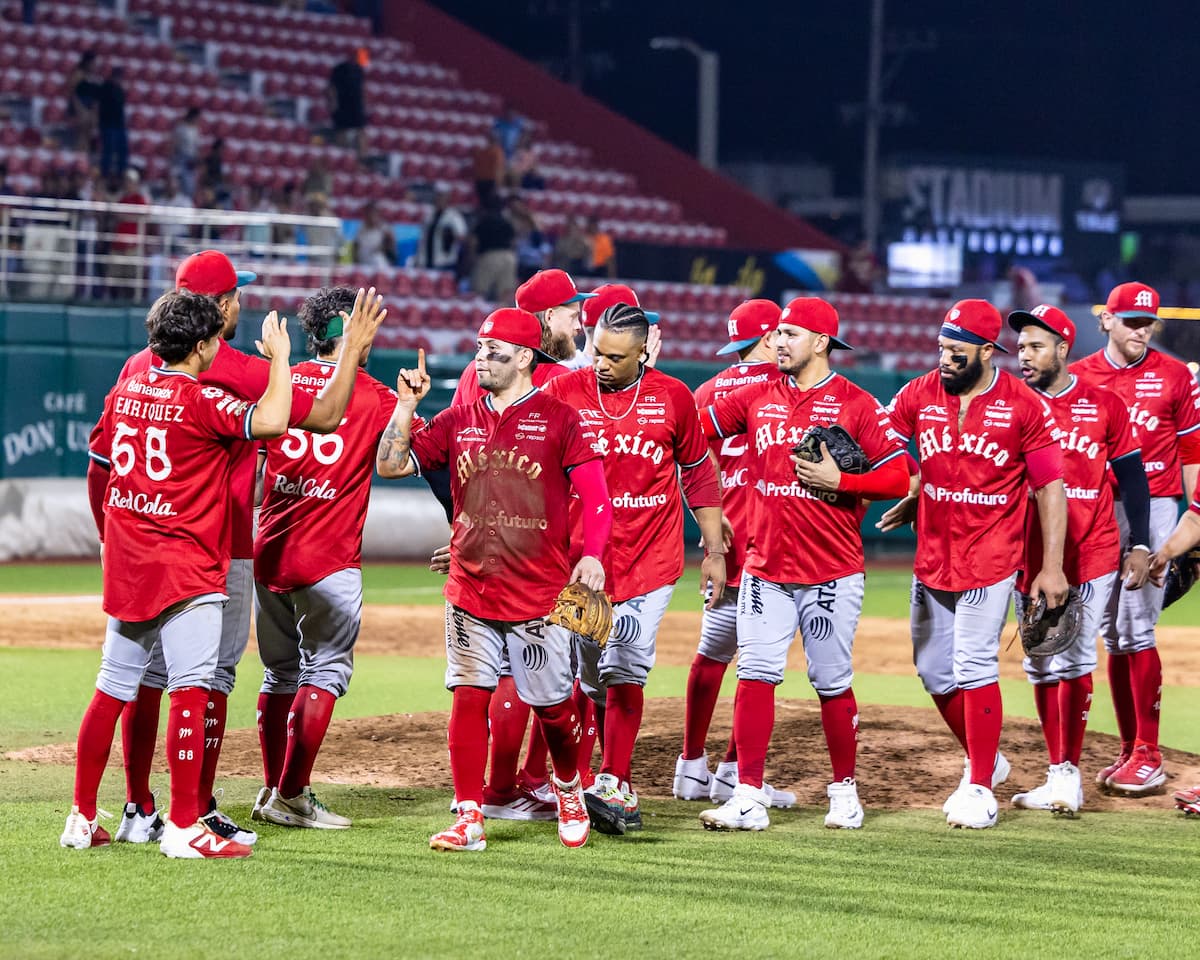 DIABLOS ABRE SERIE EN VERACRUZ CON NOCHE DE TRES HOME RUNS (DOS DE JULIÁN ORNELAS)