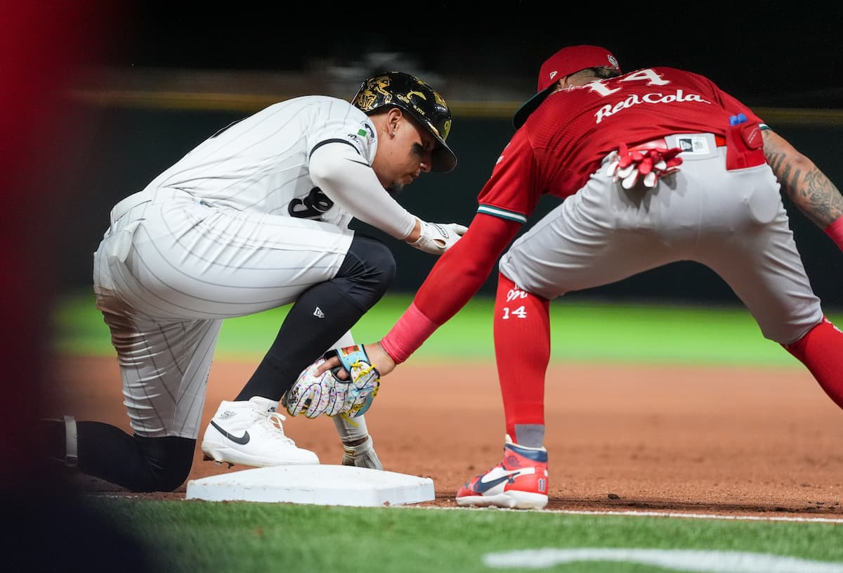 GUERREROS EMPATA LA SERIE CON EXPLOSIVA NOCHE EN EL JUEGO 4