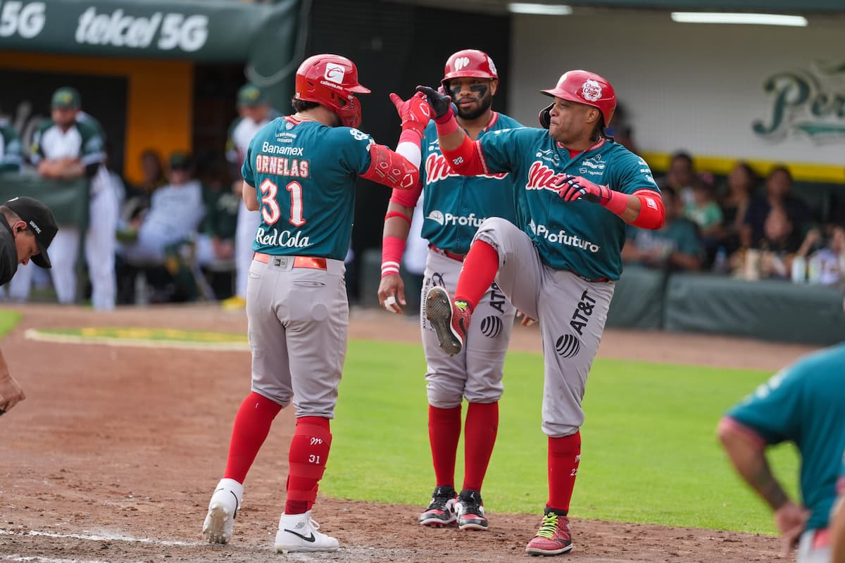 Con gran tarde ofensiva, Diablos gana el Juego 4